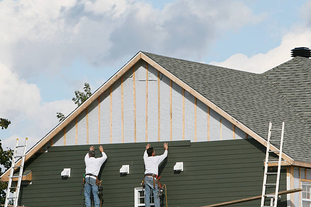 Professional Siding technician working in Pottersdale, PA